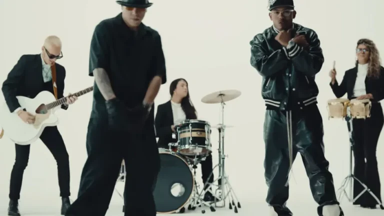 ‘Otra Noche’ de Myke Towers con Darell salta al No. 1 de la lista Latin Airplay