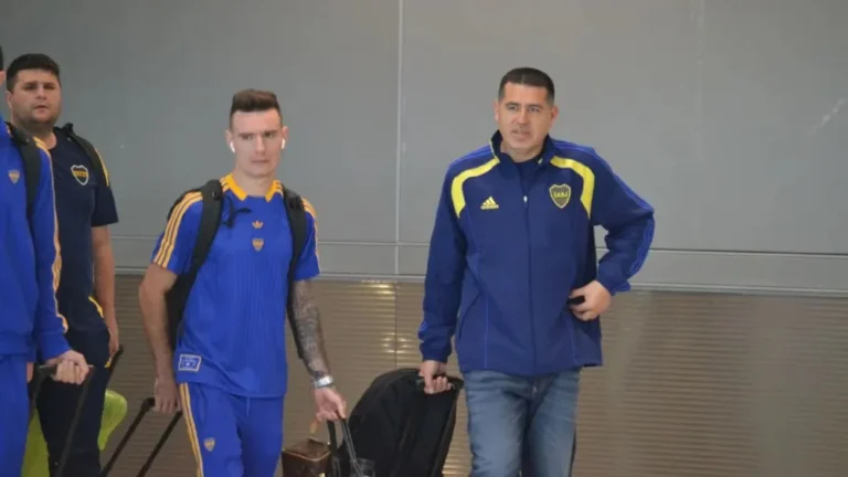 Riquelme llegó a Miami para sumarse a la delegación de Boca y se refirió a un posible retorno de Paredes