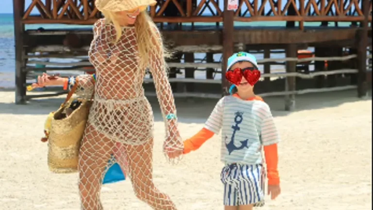 Vicky Xipolitakis viajó con su hijo a la Riviera Maya tras obtener una autorización judicial