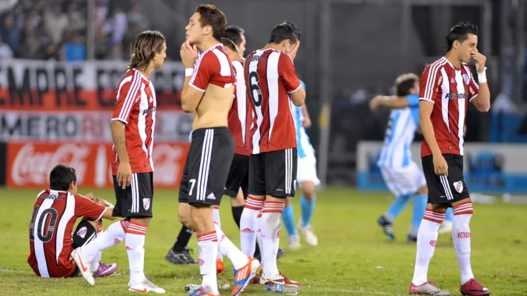 Copa Argentina: Racing buscará reafirmar su paternidad contra este River que recuerda al Boca de Bianchi