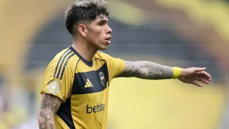 Palacios no terminó la práctica en Boca y quedó descartado para el partido ante Defensa y Justicia