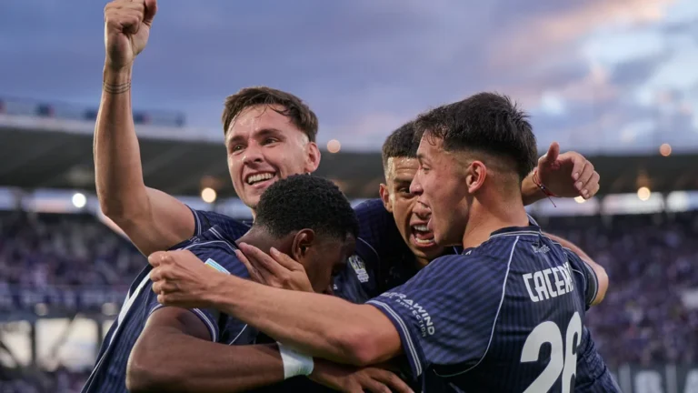 Talleres de Córdoba le ganó a Platense y puso un pie en los playoffs del Torneo Clausura