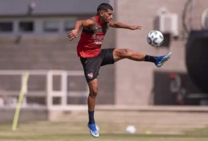Javier Ruiz se presentó a entrenar en Independiente pero no viajaría a Uruguay